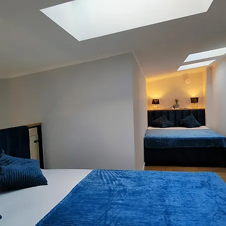 Hugo Vip Apartments-3