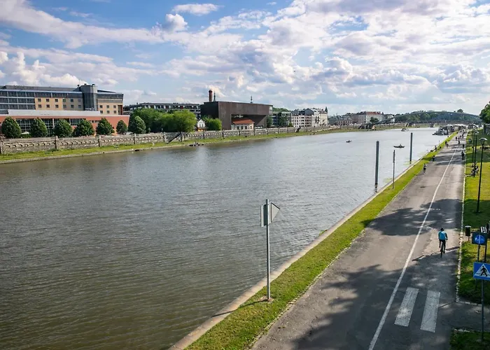 Vistula River Modern Apartment By Bookinghost